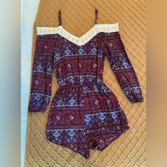 Boho Charolette Russe Size XS Women’s Romper with Crochet Neckline - Picture 2 of 6